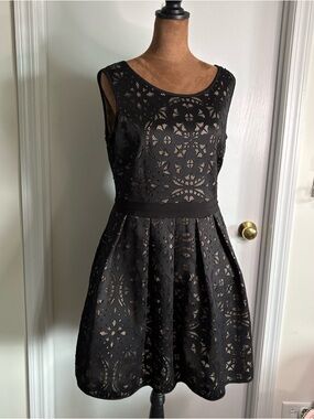 Xscape Black Lace Sleeveless Fit & Flare  Dress party grad fairygoth classic LBD